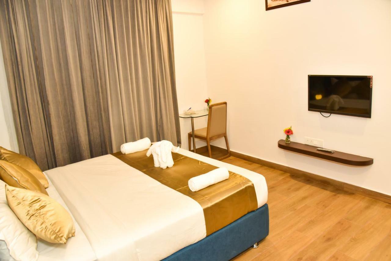 Silver Oak Hotel Mysore Exterior photo